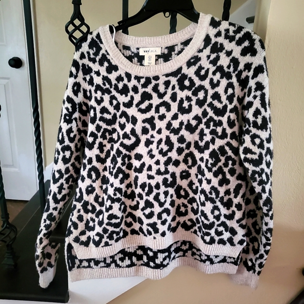 Animal print sweater. Size small.